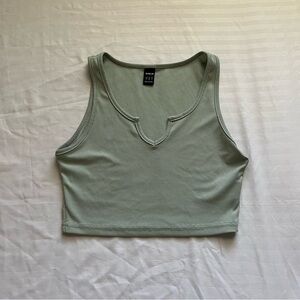 SHEIN Green Fitted Sleeveless Crop Tank Top